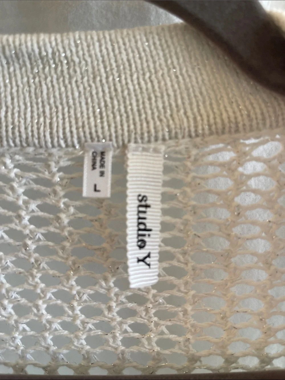 Studio Y White silver accent Open-Weave Cropped open front Cardigan L